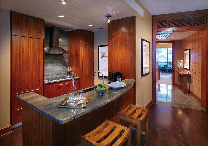 One Bal Harbour Resort And Spa Extérieur photo